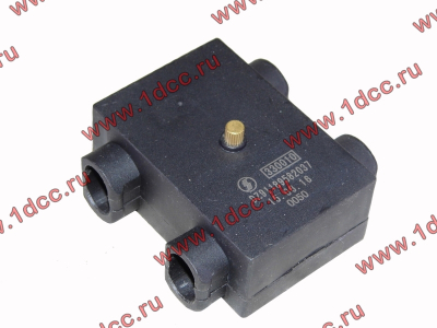 Блок предохранителей в аккумуляторном отсеке SH F3000 SHAANXI / Shacman (ШАНКСИ / Шакман) DZ91189582037 фото 1 Саранск